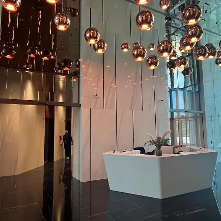 Eurovea Tower 21p Amazing View Апартаменти