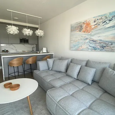 Eurovea Tower 21p Amazing View Appartamento Bratislava