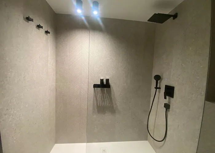 아파트 Eurovea Tower 21p Amazing View *