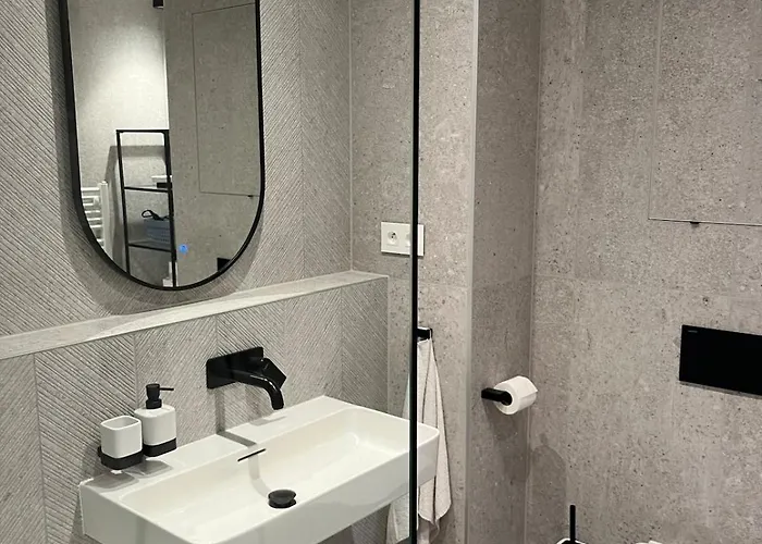 Eurovea Tower 21p Amazing View 아파트 *