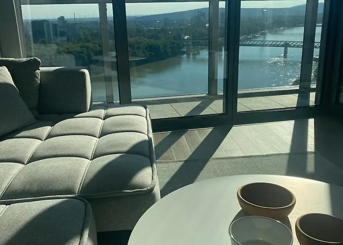 Eurovea Tower 21p Amazing View * 브라티슬라바