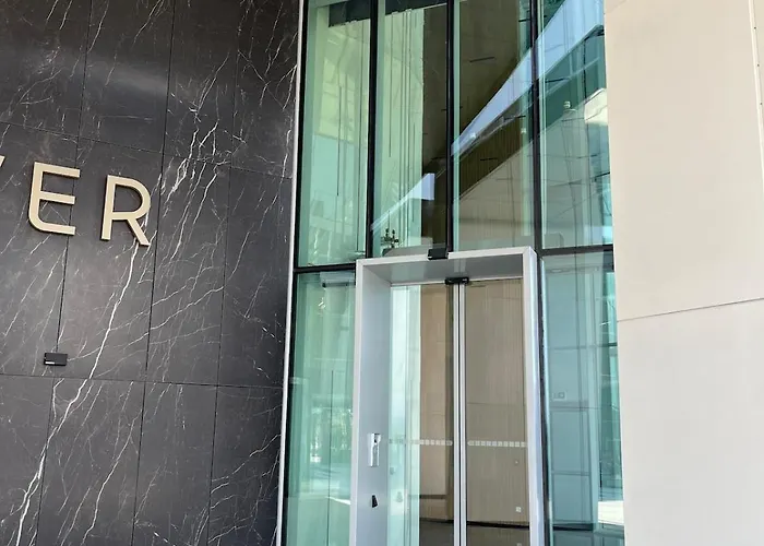 Eurovea Tower 21p Amazing View 아파트