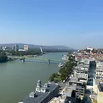 Eurovea Tower 21p Amazing View Apartman Pozsony