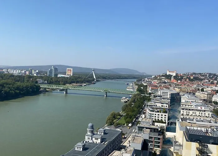 Eurovea Tower 21p Amazing View Appartement Bratislava